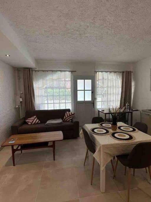 Appartement 30 M De La Plage Grimaud Eksteriør bilde