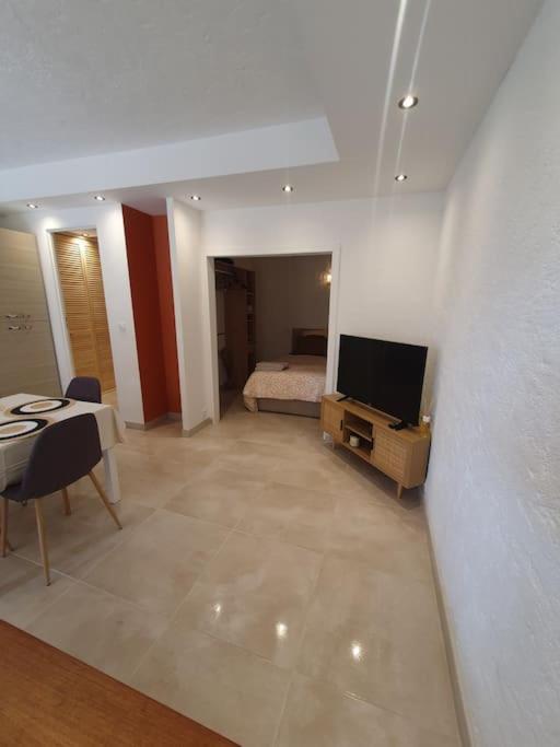 Appartement 30 M De La Plage Grimaud Eksteriør bilde