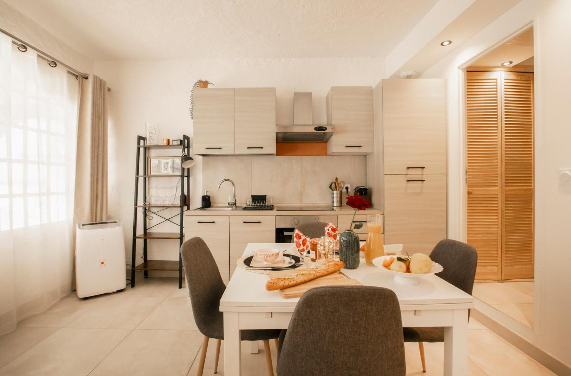 Appartement 30 M De La Plage Grimaud Eksteriør bilde